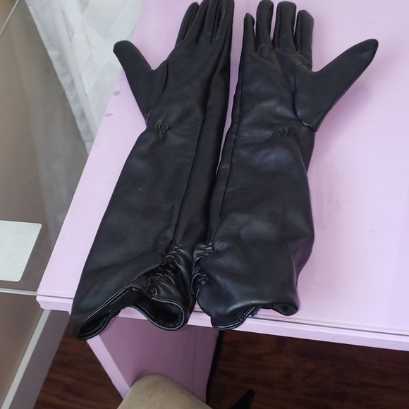 COPY - Gloves - Picture 4 of 9